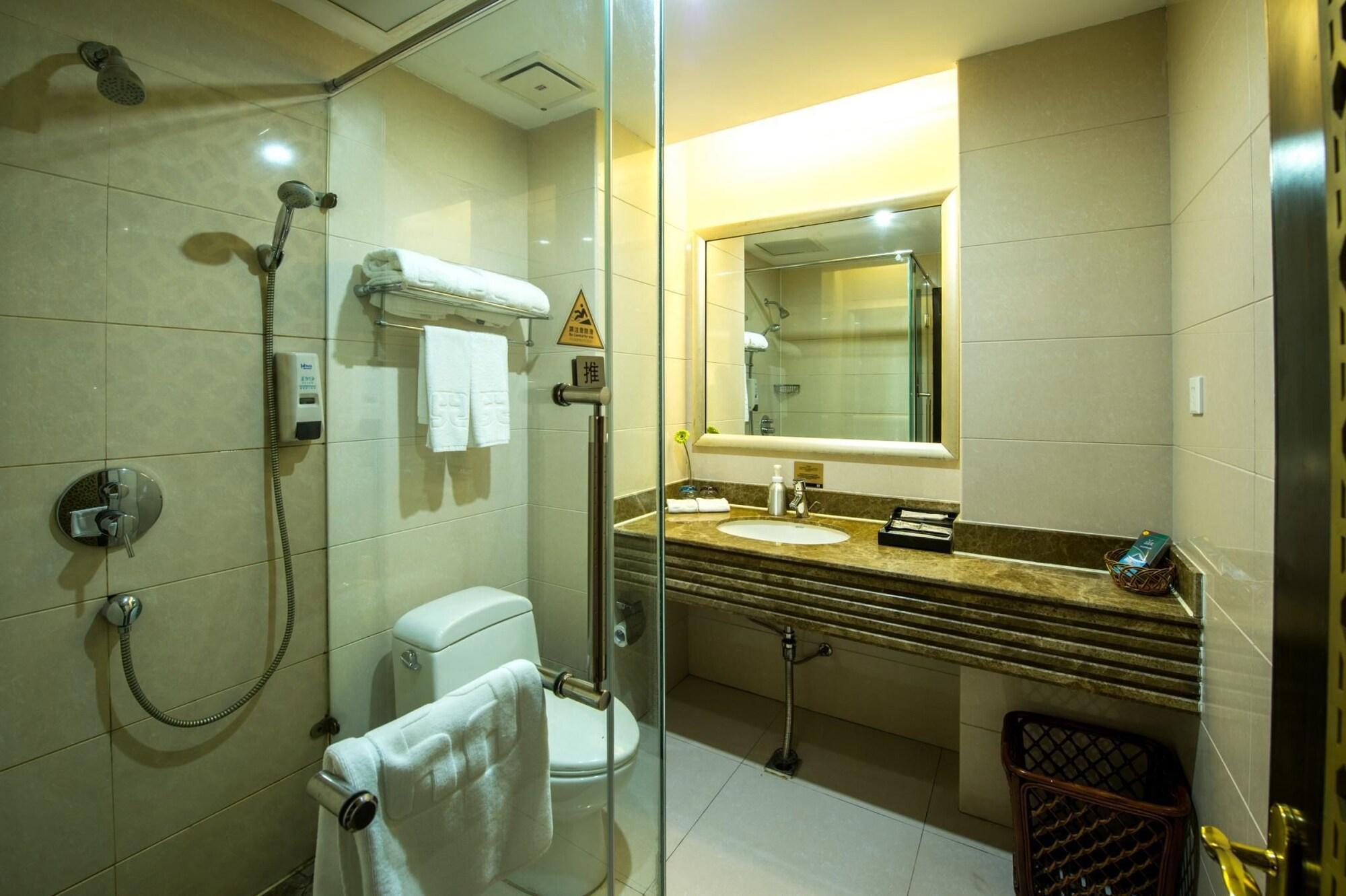 Kingtown Hotel Hongmei 上海市 エクステリア 写真